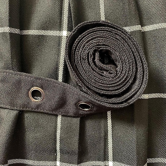 Hot Topic Skater Skirt - Picture 2 of 4